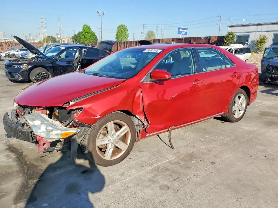 4T4BF1FK8CR201486
