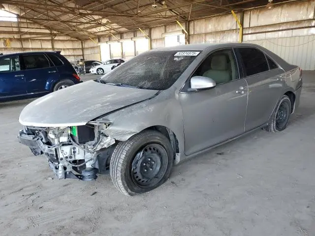 4T4BF1FK9DR323873