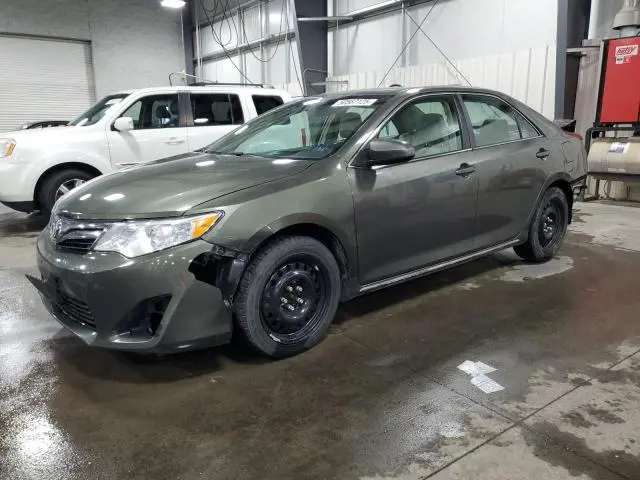 4T4BF1FK9DR336090