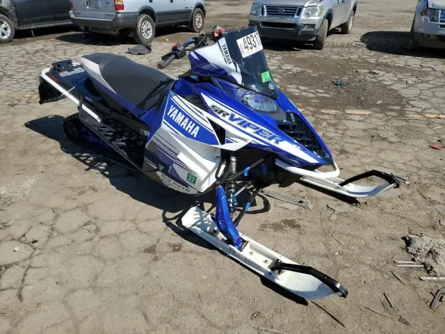 4UF8JY508HT000175