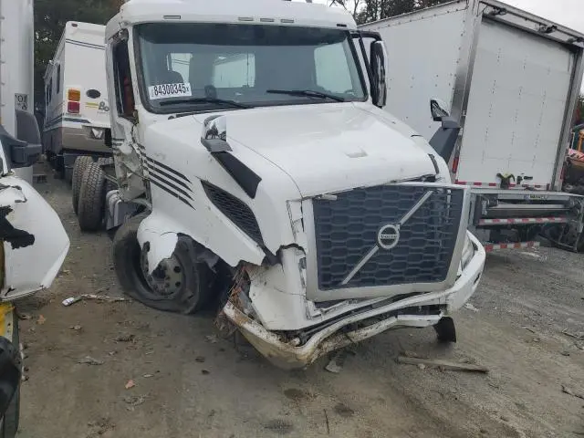 4V4WC9DG1MN600357