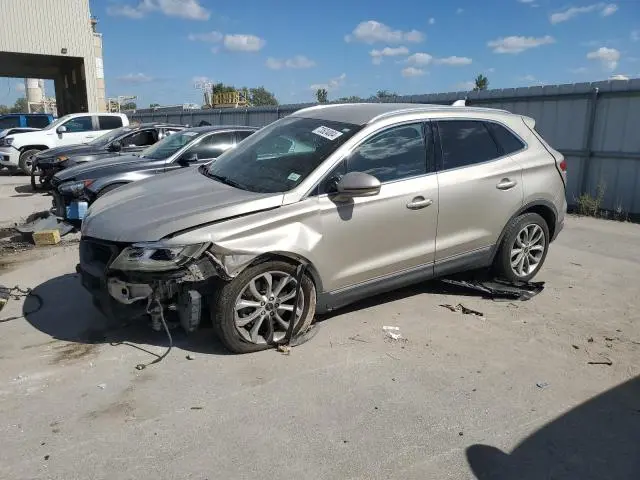 5LMCJ1A93FUJ28272