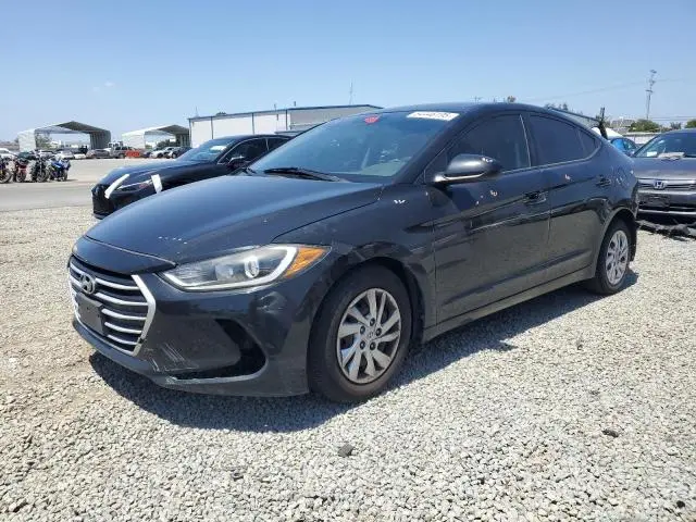 5NPD74LF9HH095158