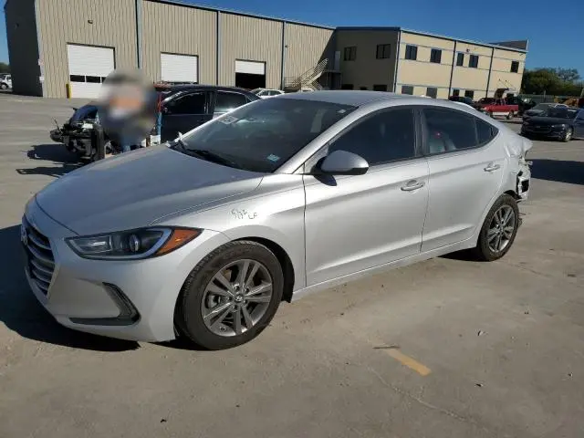 5NPD84LF2HH011033