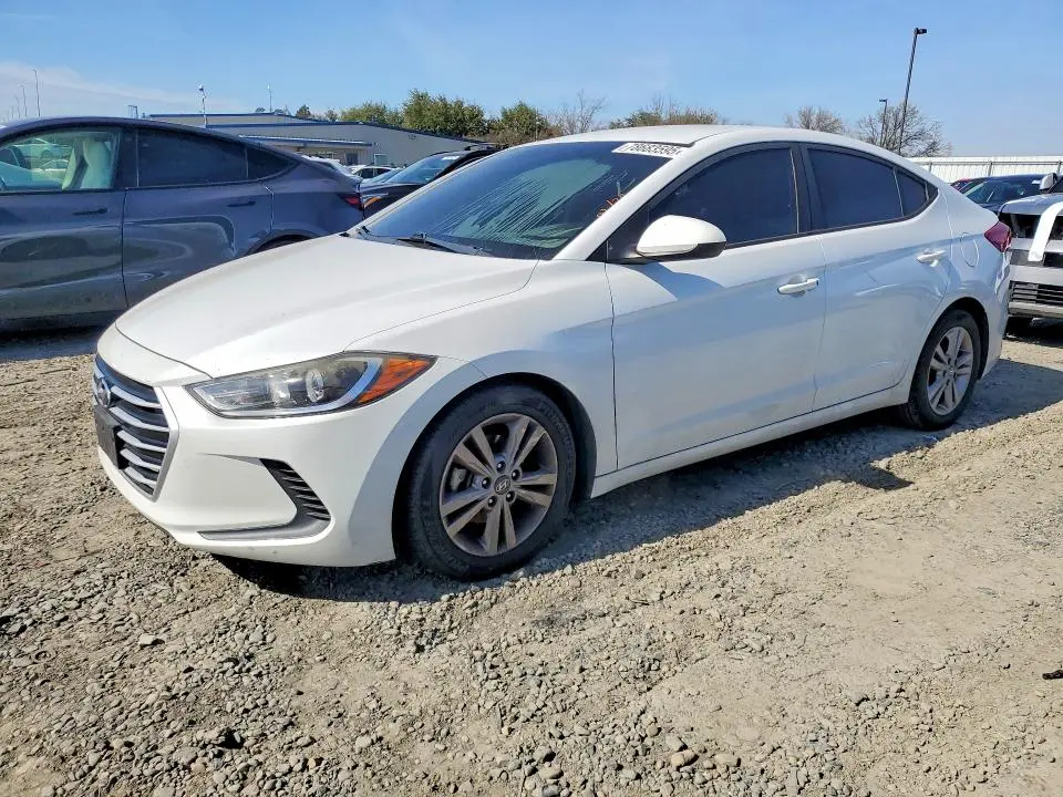 5NPD84LF2HH049880