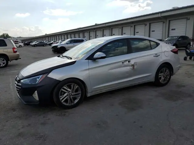 5NPD84LF2KH411116