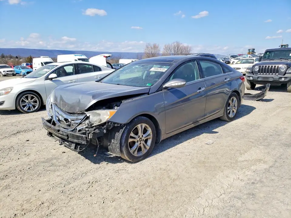 5NPEC4AC8DH694068