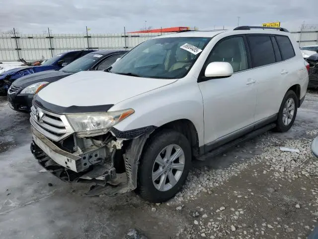 5TDBK3EHXCS135328