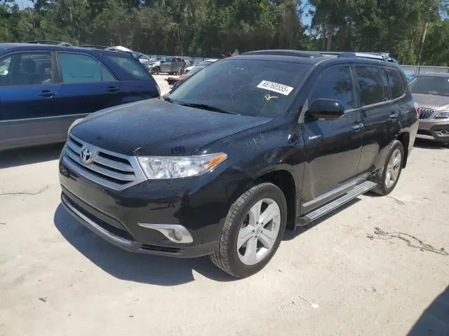 5TDDK3EH1CS147067