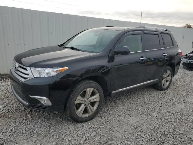 5TDDK3EH5CS105761