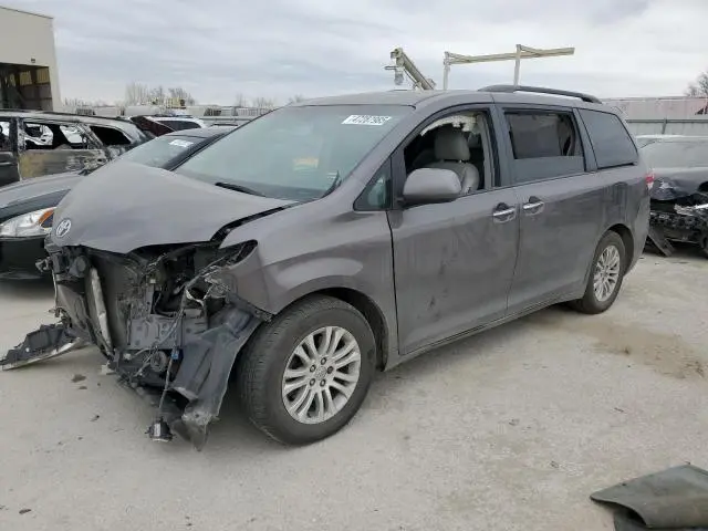 5TDYK3DC1CS225046