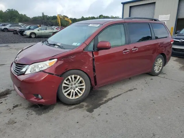5TDYK3DC4CS267968