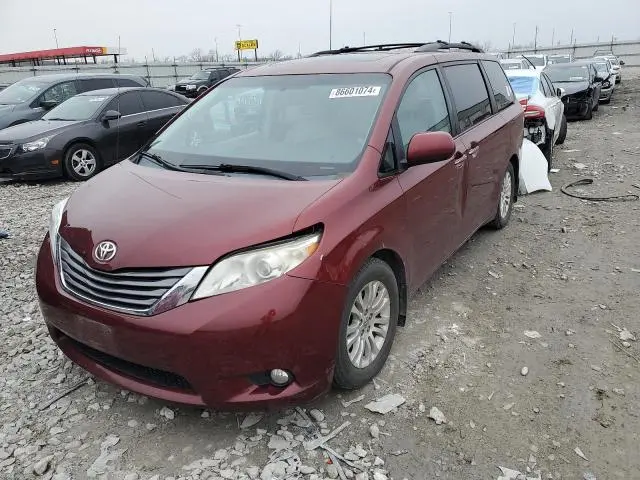 5TDYK3DC4DS313879