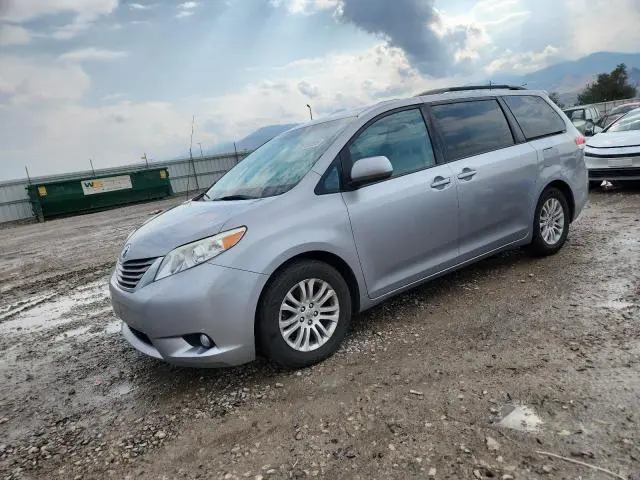 5TDYK3DC6CS246538