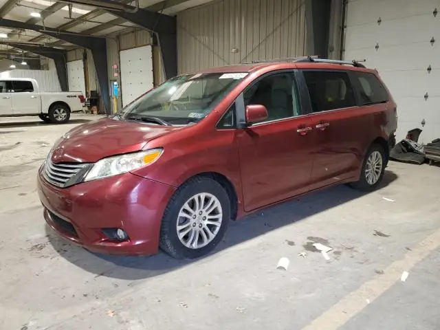 5TDYK3DC6GS712524