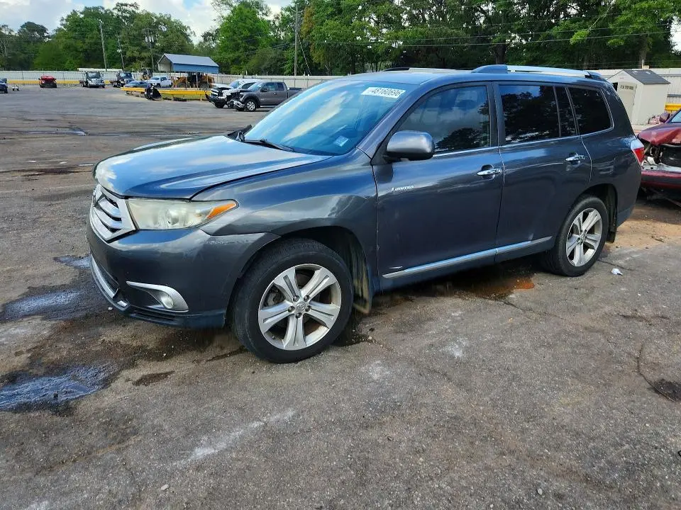 5TDYK3EH8CS053771