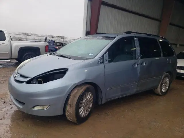 5TDYK4CC4AS315747
