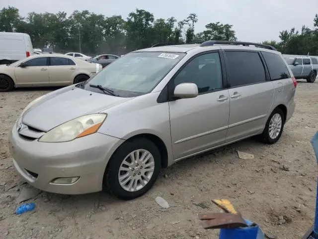 5TDYK4CC4AS325890