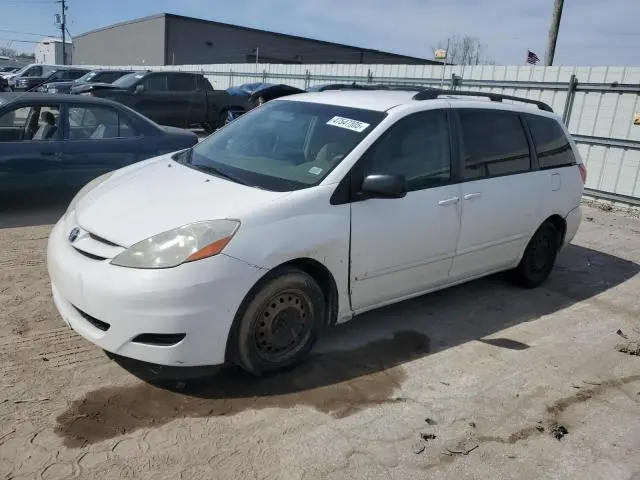 5TDZK23C28S201135