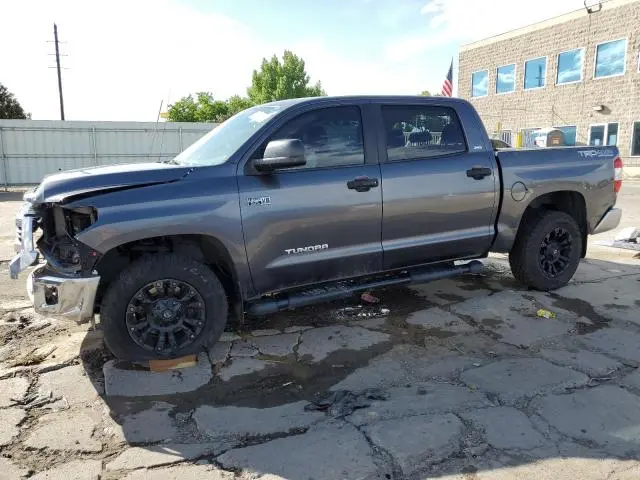 5TFDW5F14GX546945