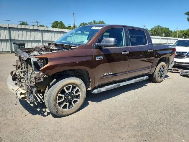 5TFDW5F18GX560959