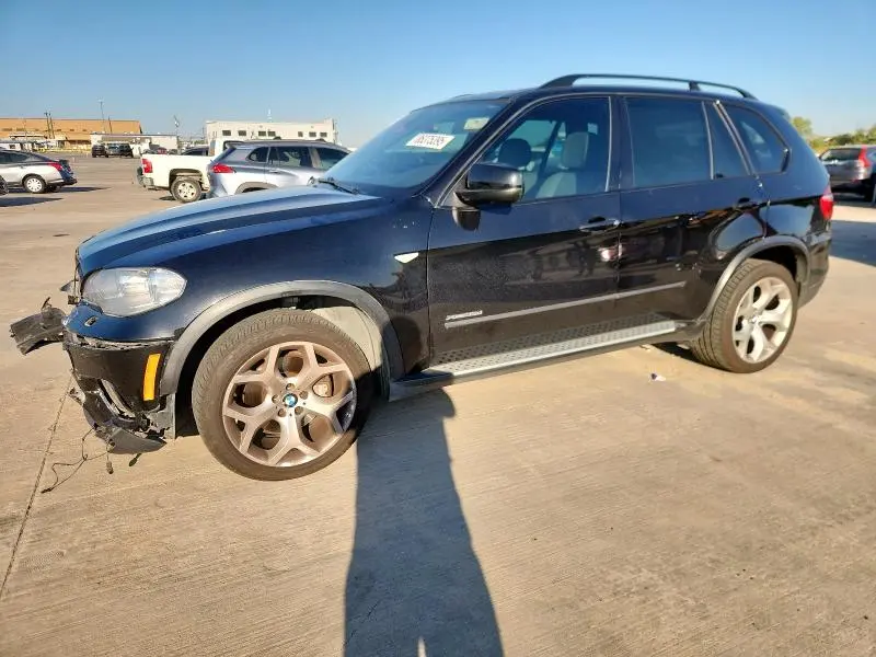 5UXZW0C52CL669353