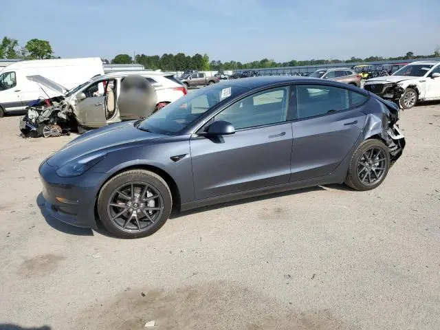 5YJ3E1EB5NF118701