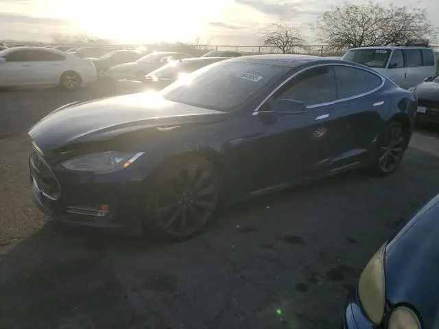 5YJSA1E24GF130655