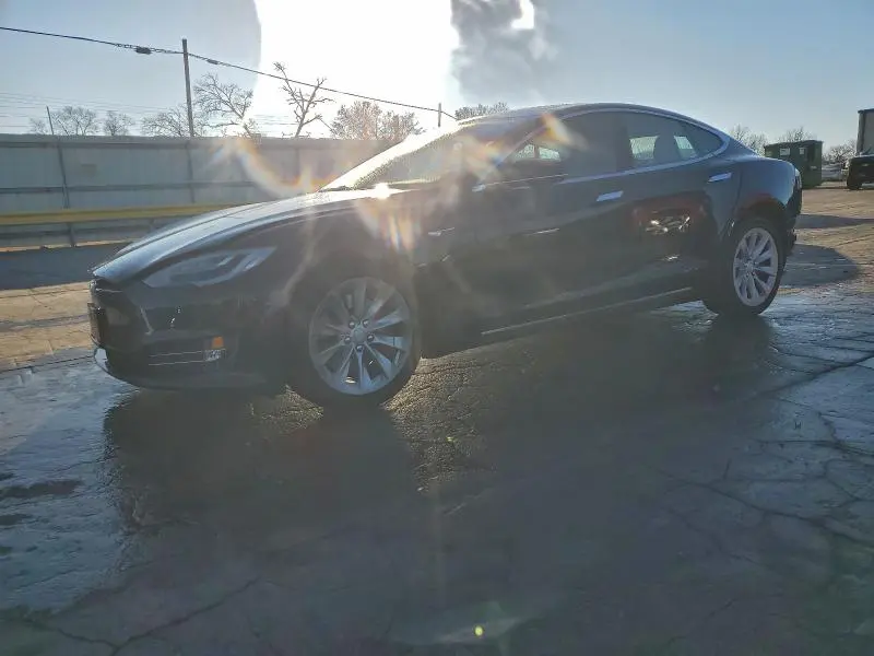 5YJSA1E26HF183634