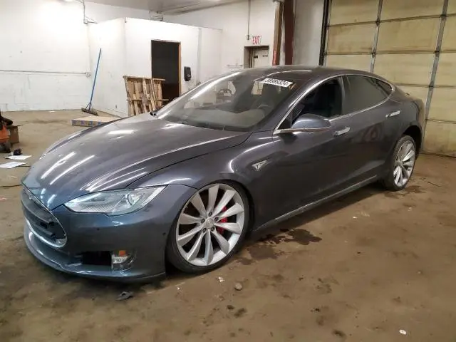 5YJSA1H47FF081883