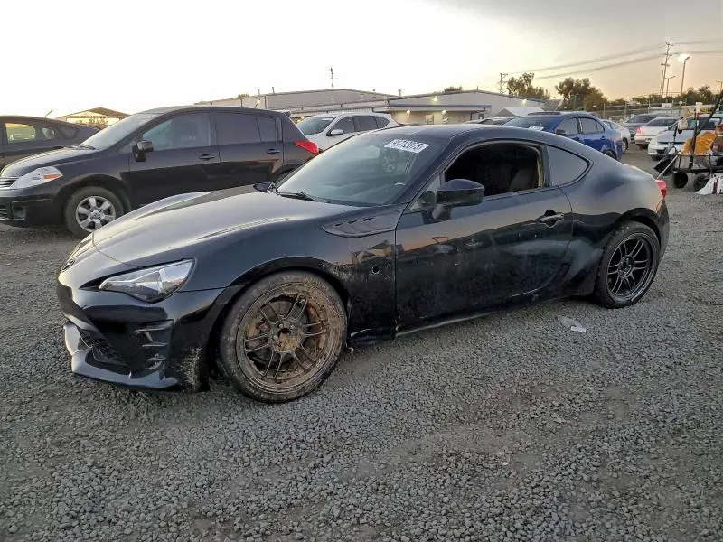 JF1ZNAA15H9701636