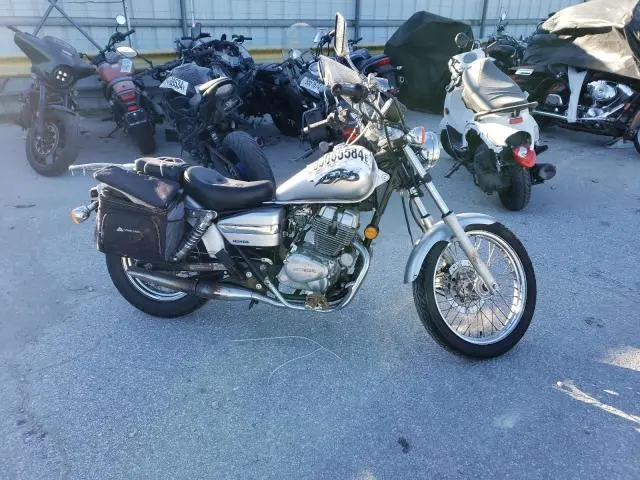 JH2MC13048K403478