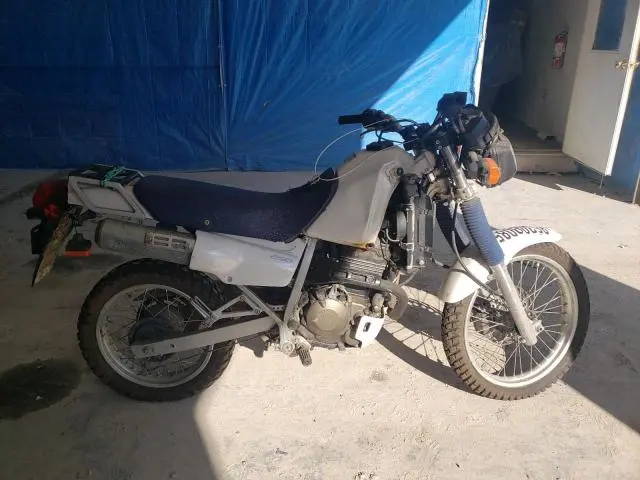 JH2MD210XKK100671