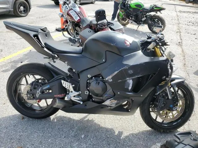 JH2PC40J2MK700450
