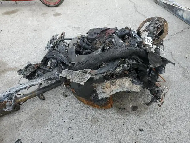 JH2PC40J6JK400048