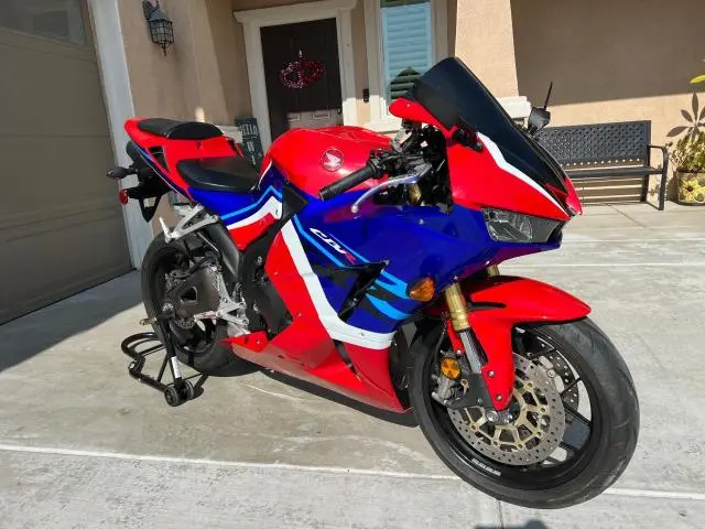 JH2PC40J8PK900172