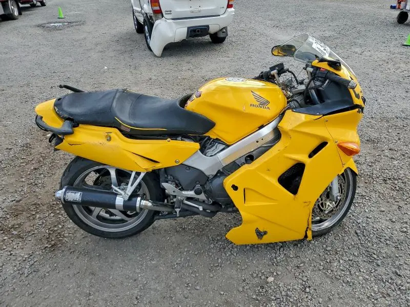JH2RC4606YM200129