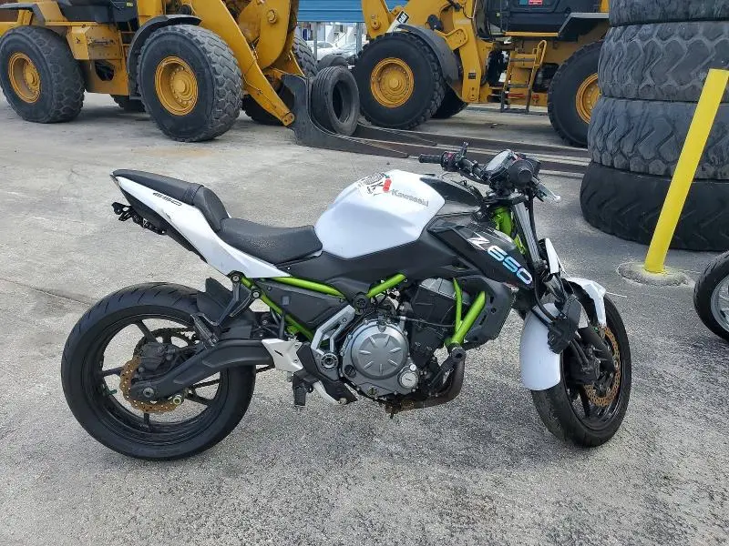 JKAEREG10HDA01822