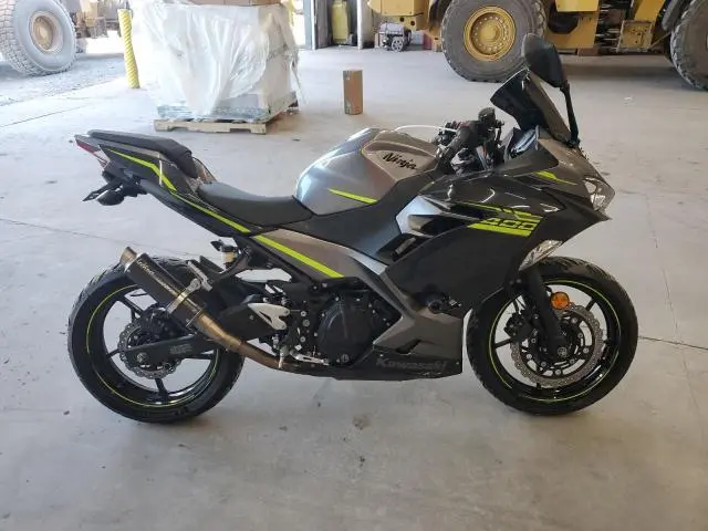 JKAEXKG15MDAD7564