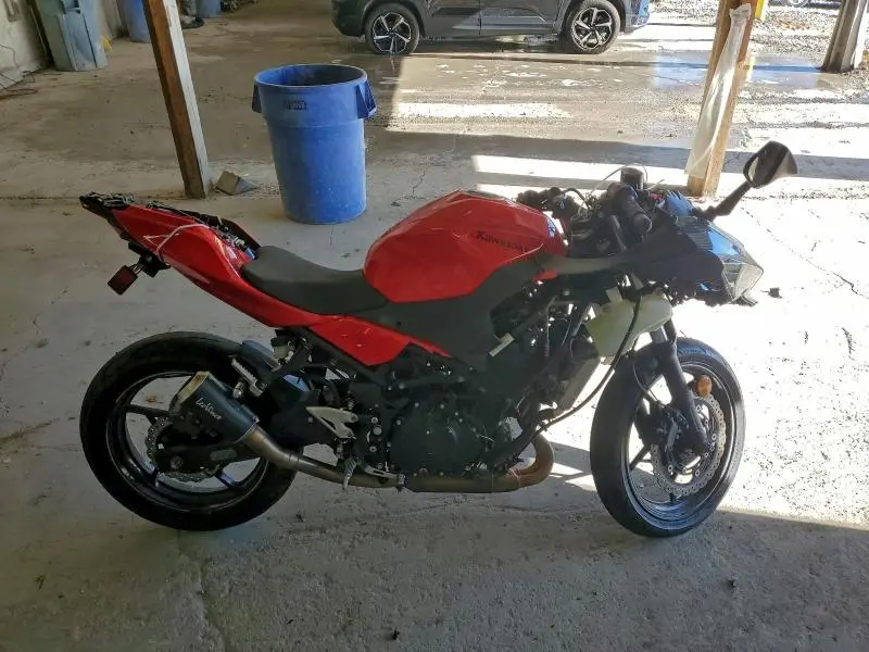 JKAEXKG16MDA96787
