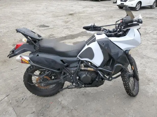 JKAKLEE10EDA76040