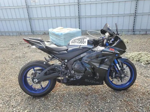 JS1DM11M7J2100089