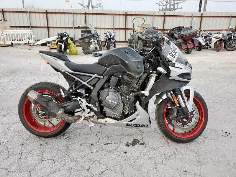 JS1EM13B4R7100033
