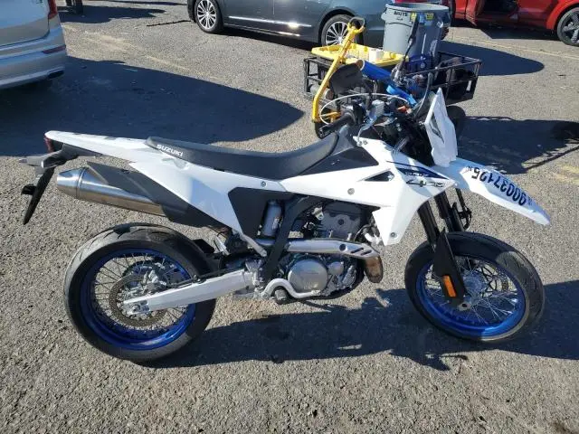 JS1ER12EXS7100976