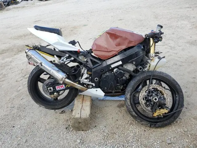 JS1GN7CA042110872