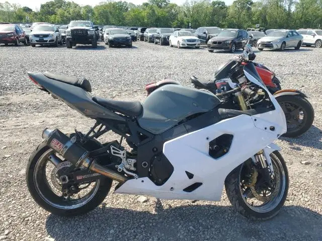 JS1GN7CA552111016