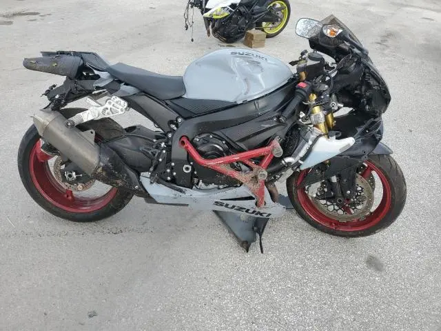 JS1GR7MAXP7100831