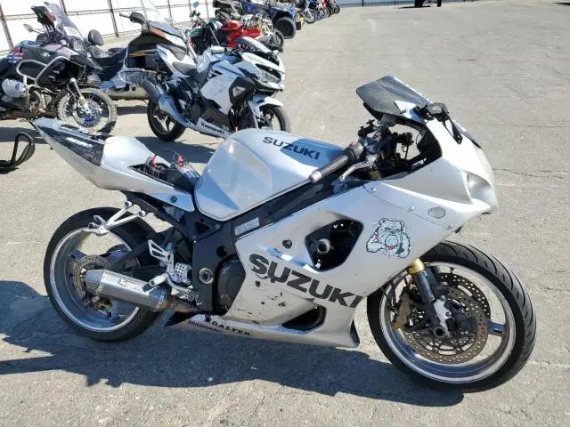 JS1GT75A142108647