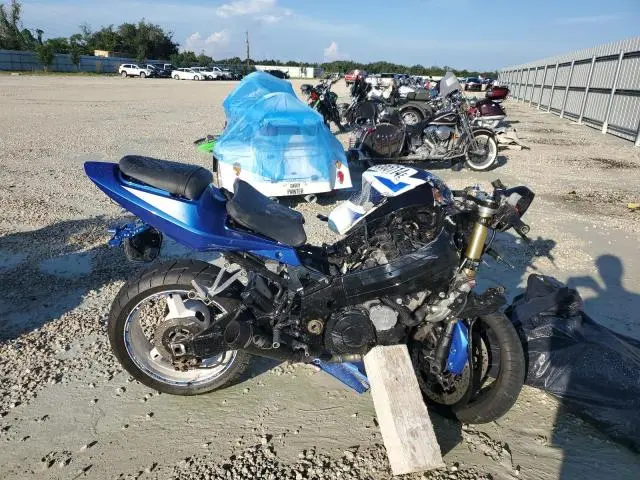 JS1GT75A732109932