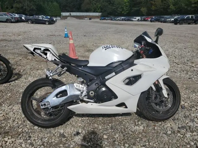 JS1GT76A152109037